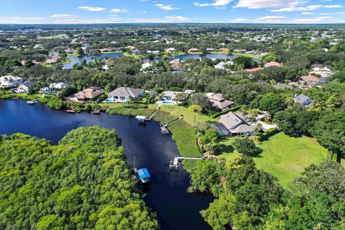 18021 SE Laurel Leaf Lane