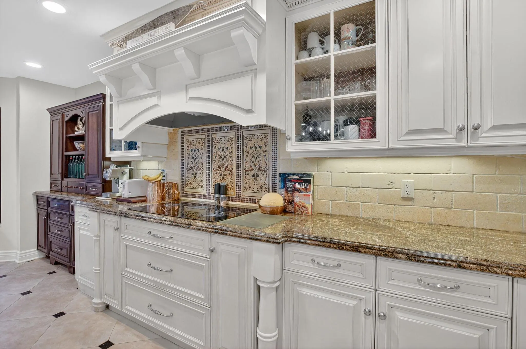10798 Sea Cliff Circle