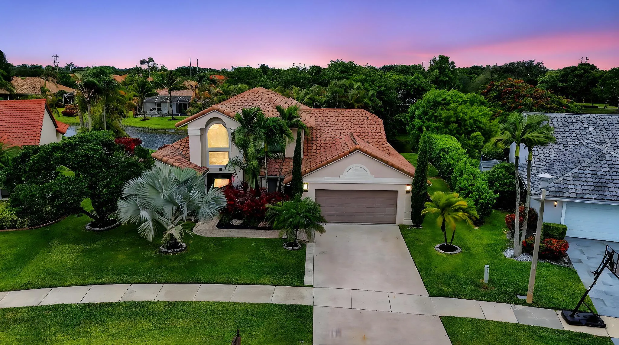 10798 Sea Cliff Circle