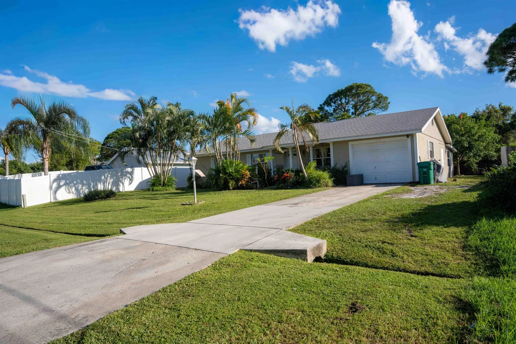 382 SE Evans Avenue