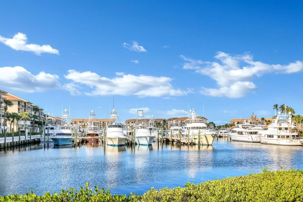 1601 Marina Isle Way, #402
