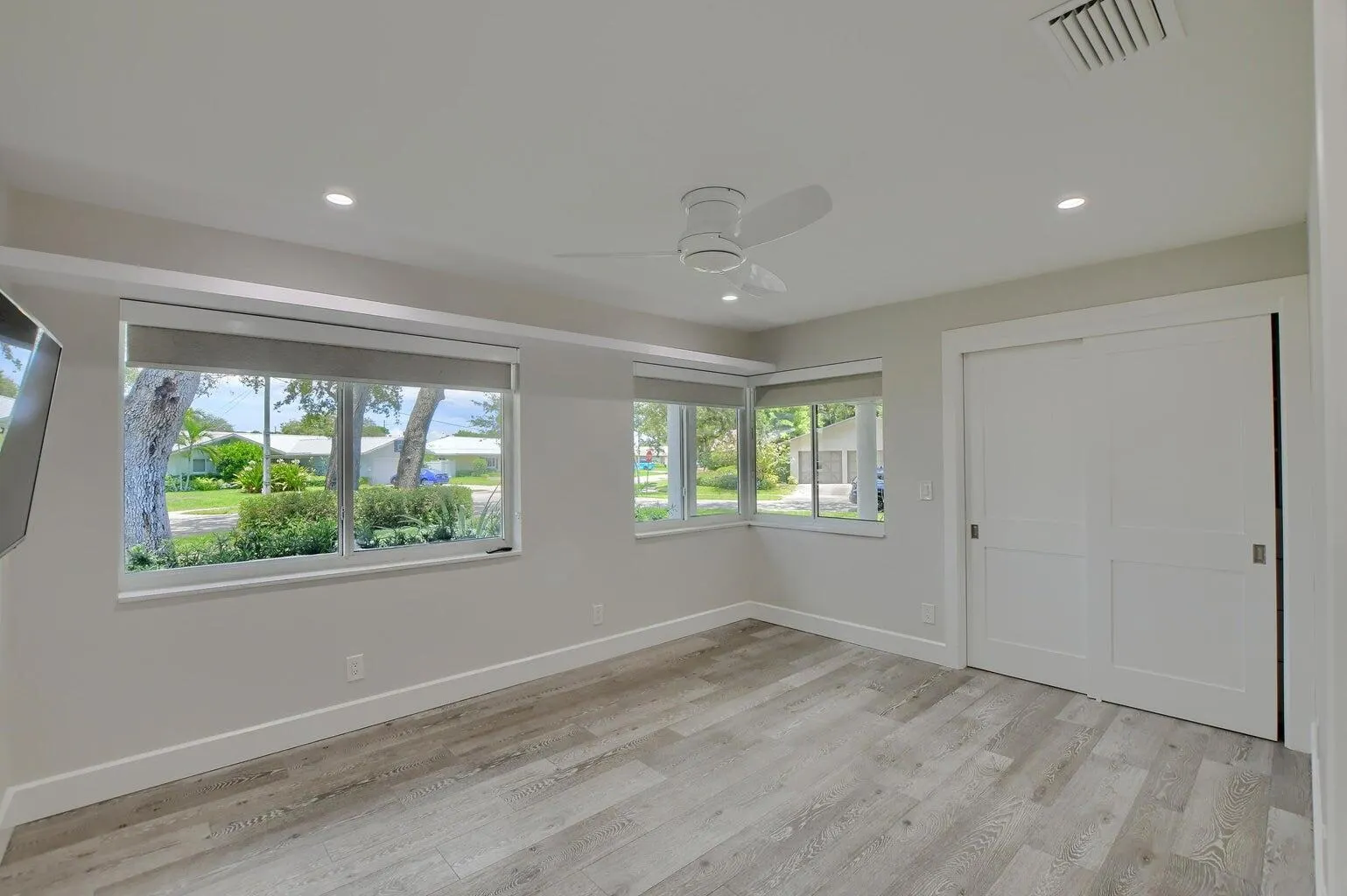88 SW 10th Drive