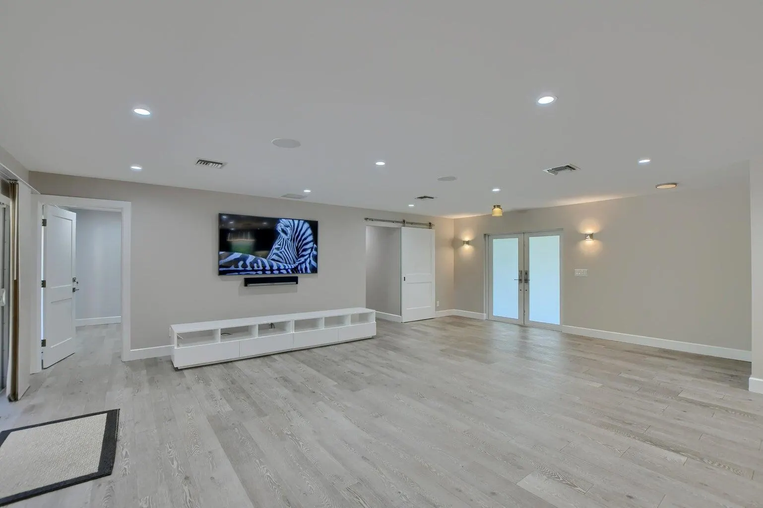 88 SW 10th Drive