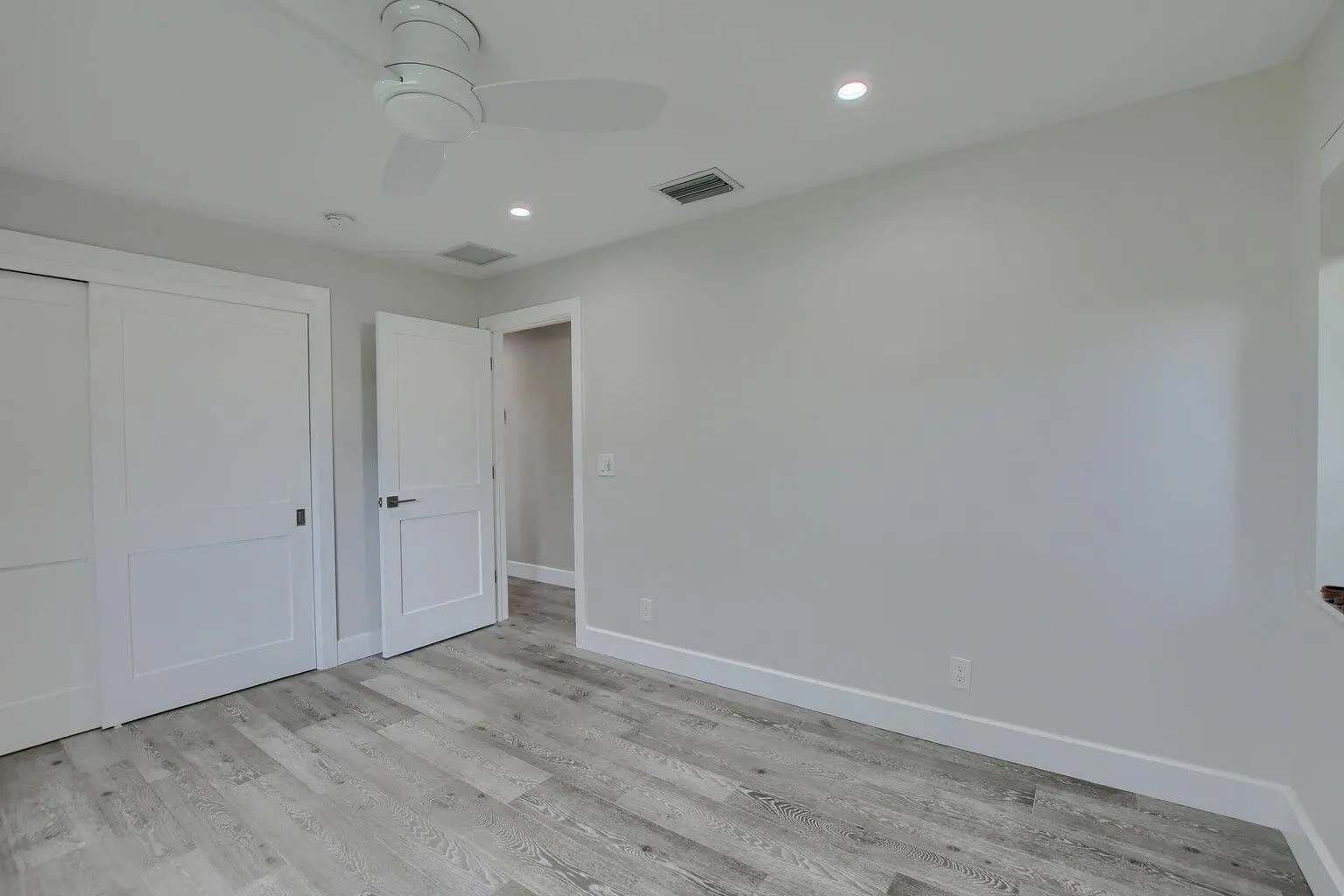 88 SW 10th Drive
