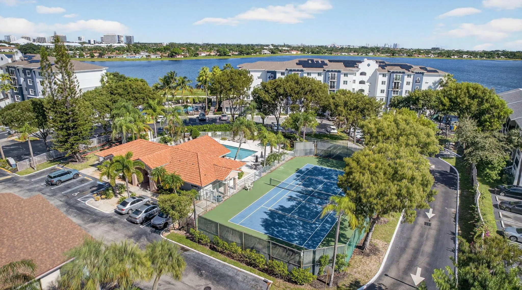 612 Executive Center Drive, #3107