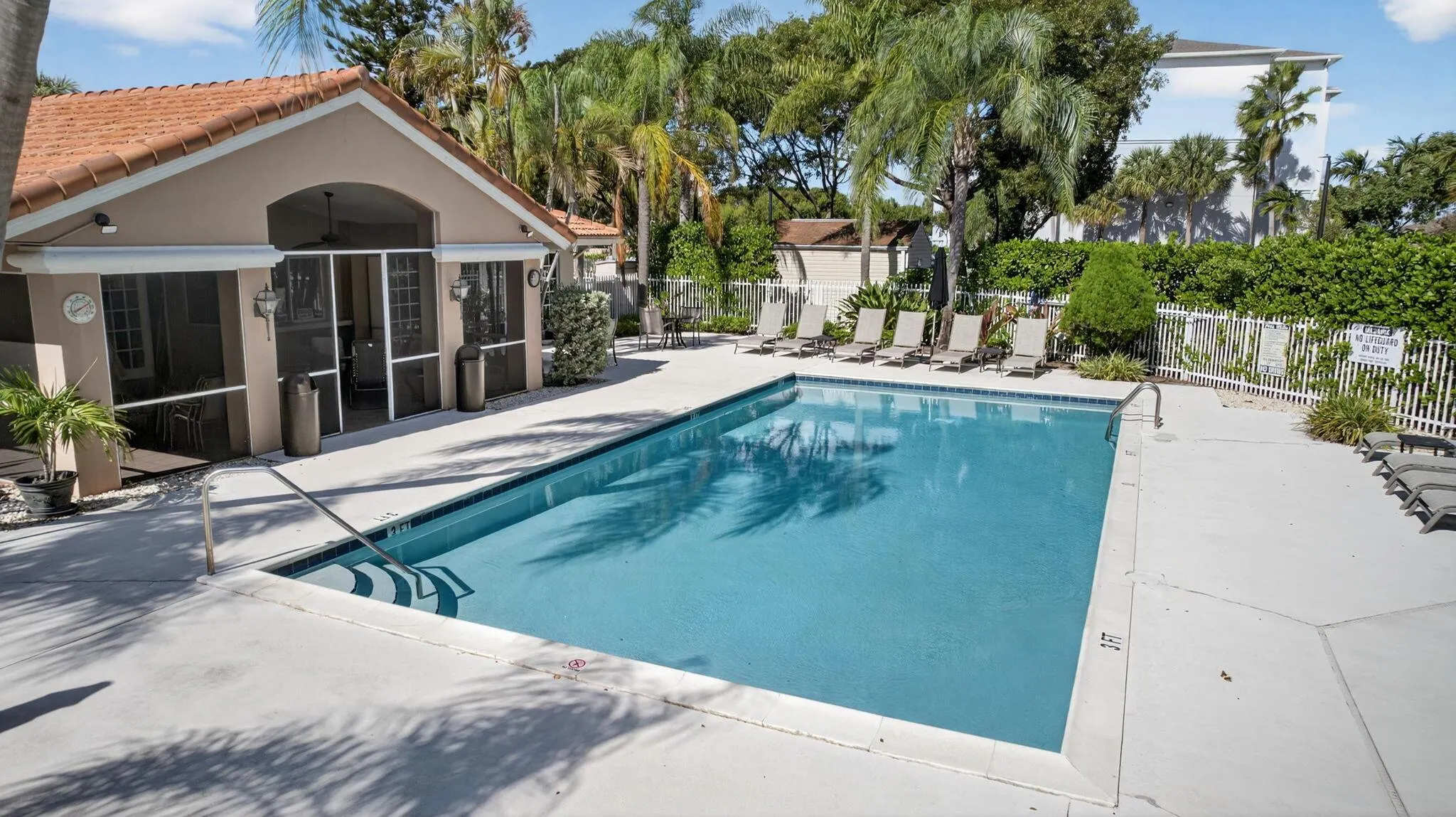 612 Executive Center Drive, #3107