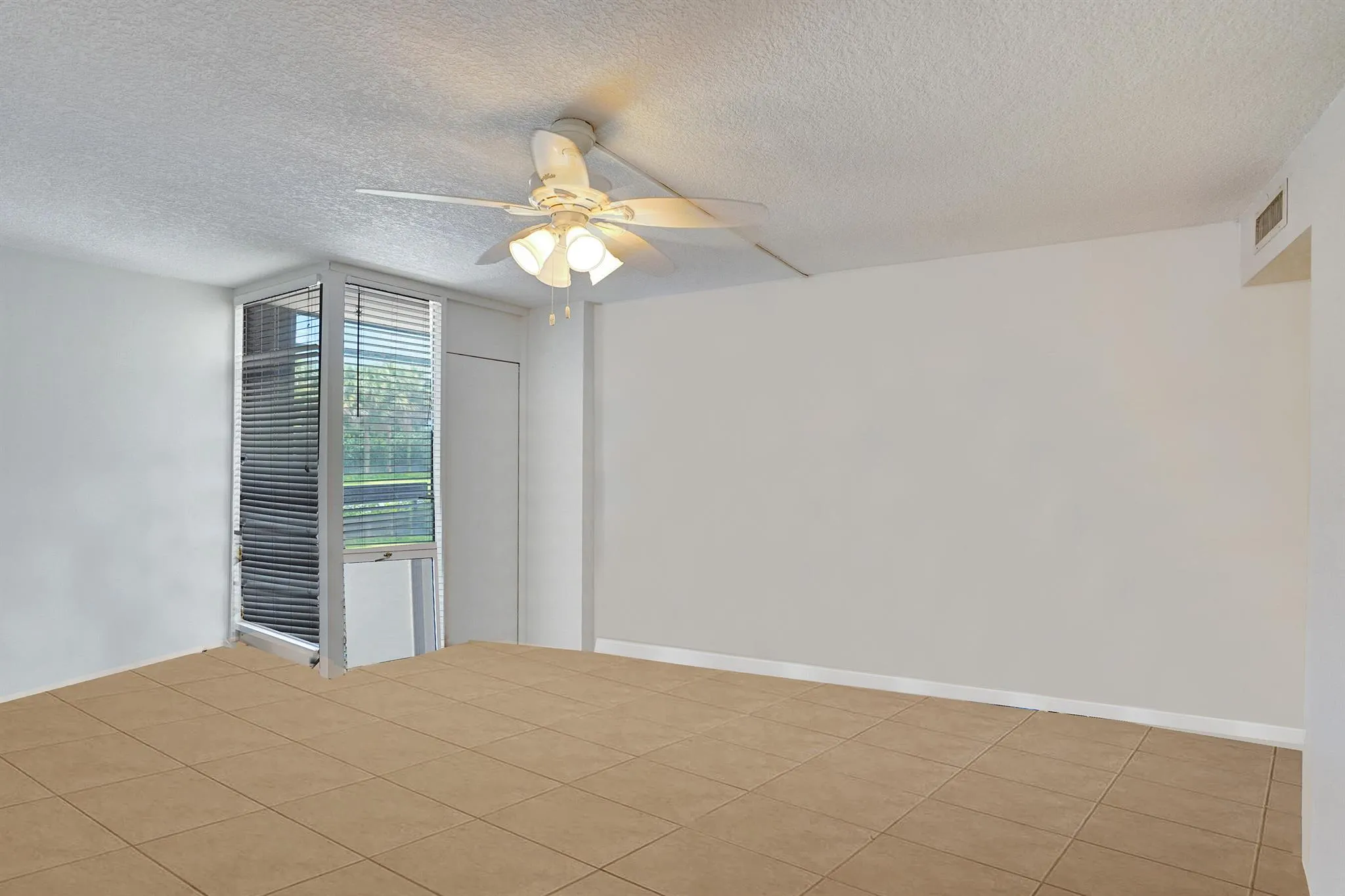 1401 S Federal Highway, #102
