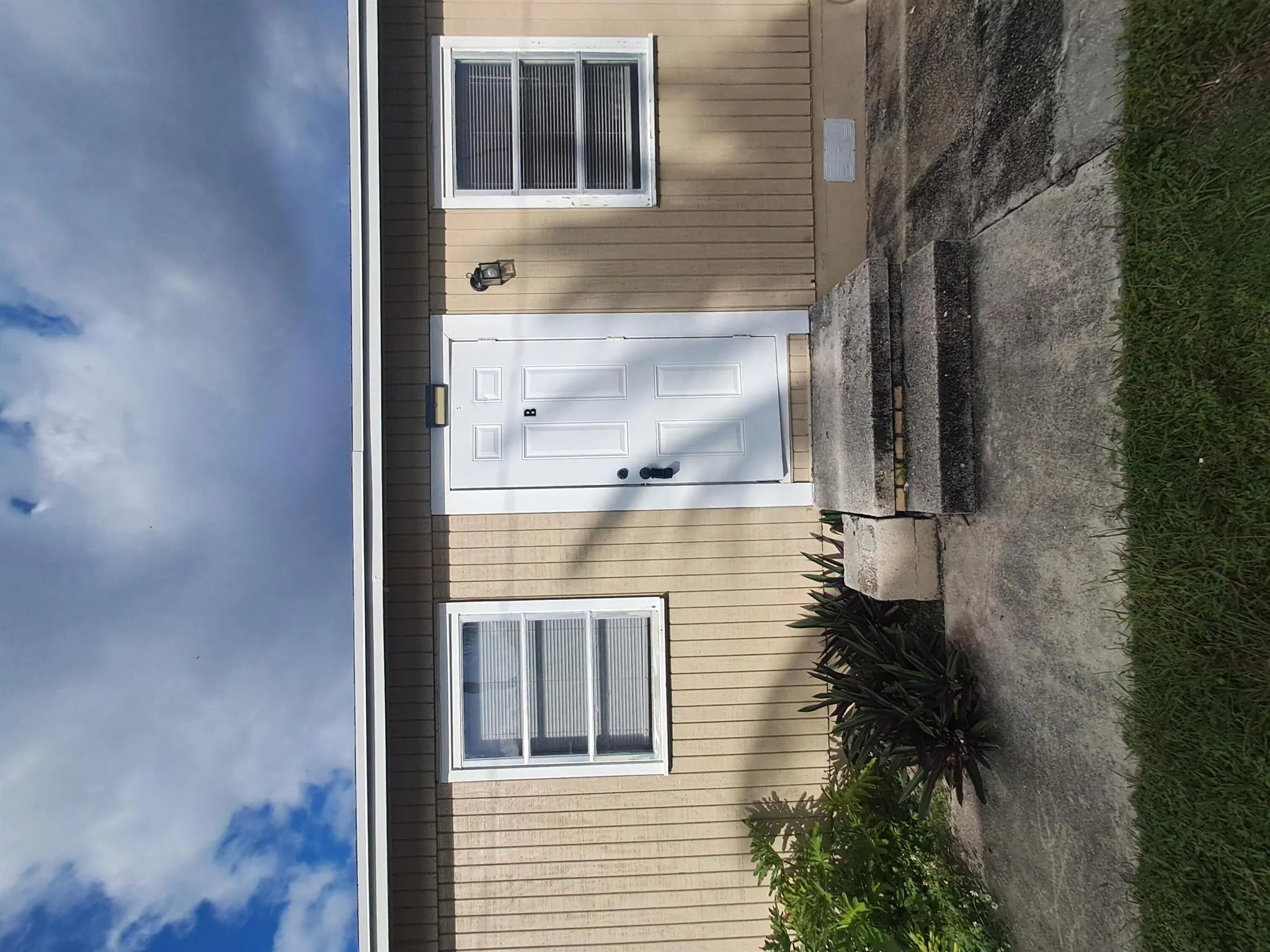 1021 Selkirk Street N, #B