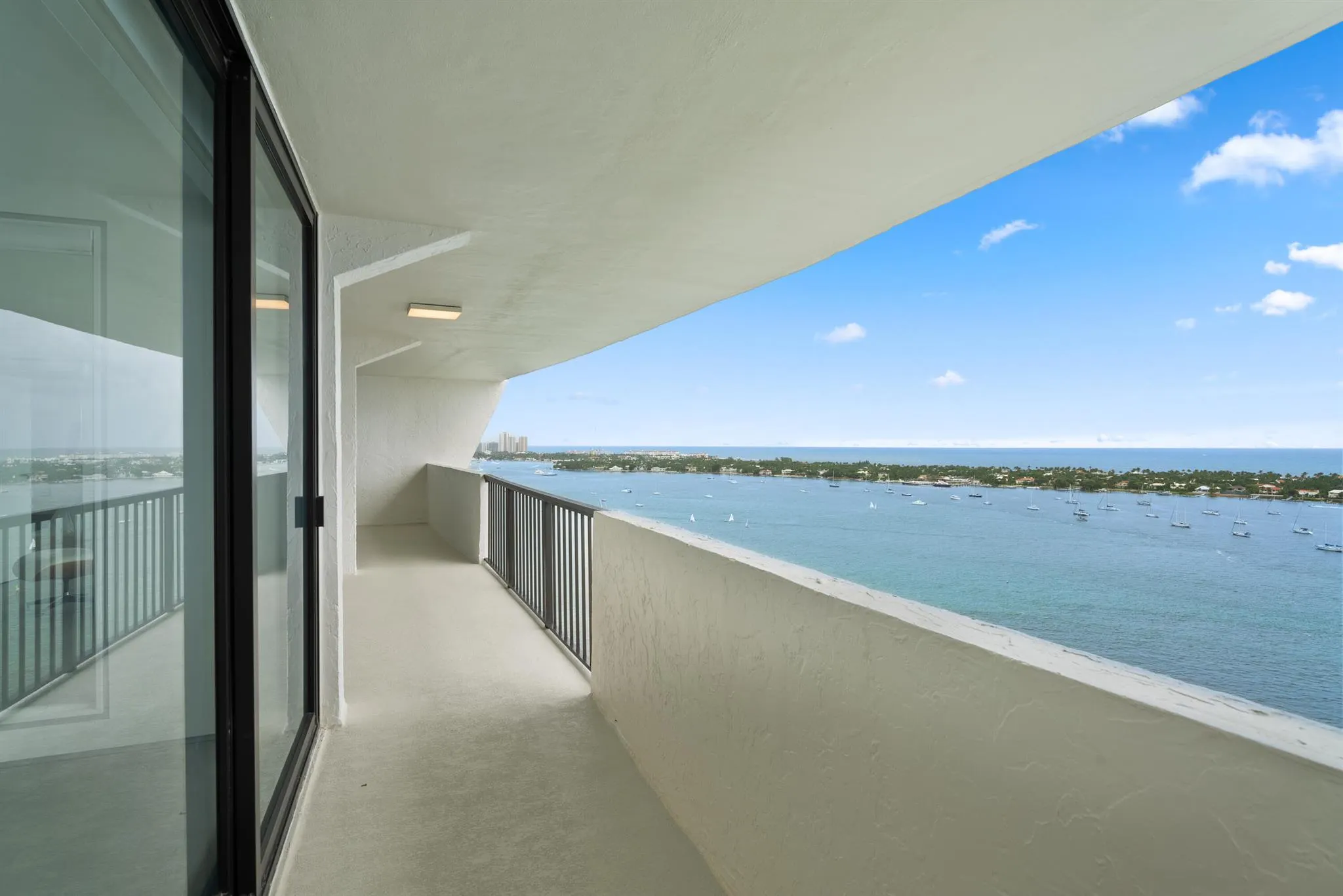 5200 N Flagler Drive, #2301