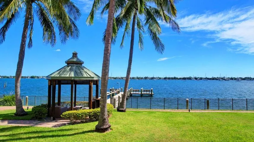 5200 N Flagler Drive, #2301