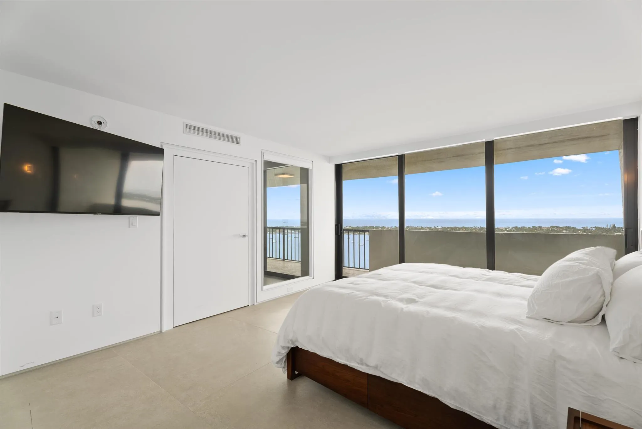 5200 N Flagler Drive, #2301