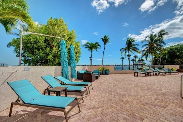 5200 N Flagler Drive, #2301