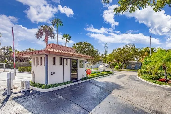 5200 N Flagler Drive, #2301