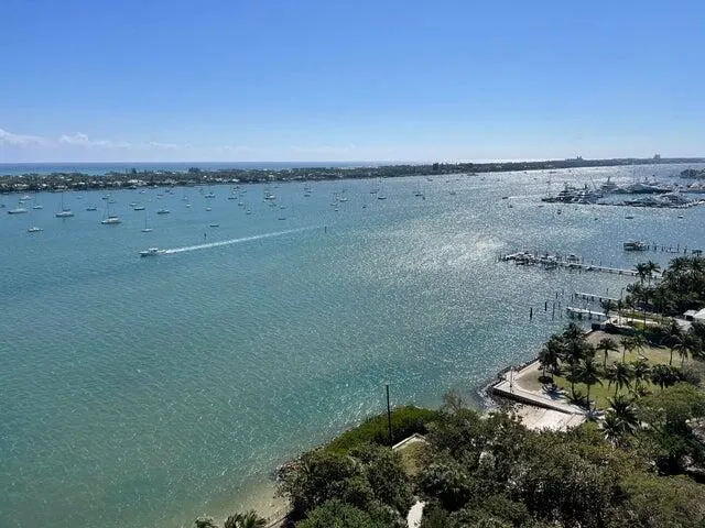 5200 N Flagler Drive, #2301