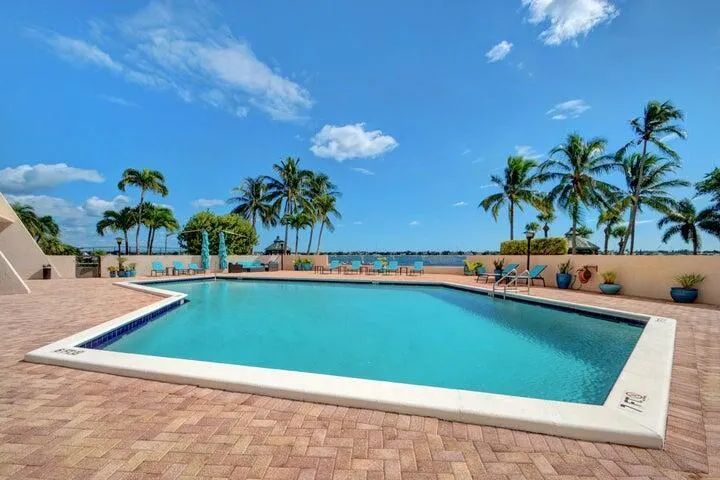 5200 N Flagler Drive, #2301