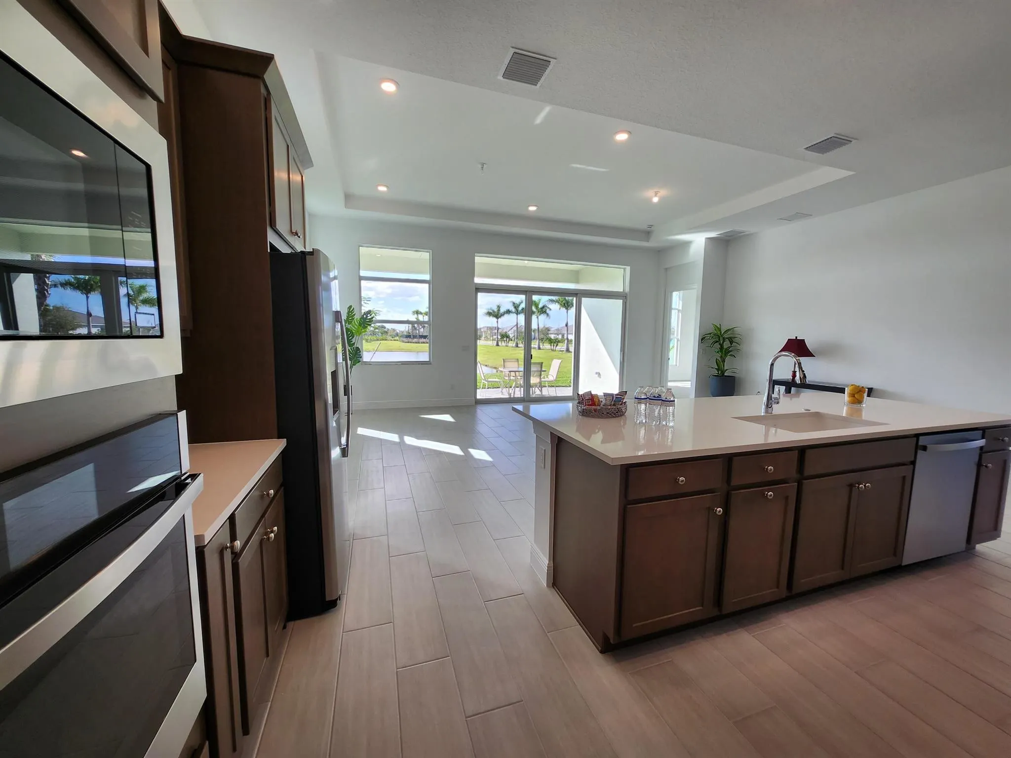 5243 Rivo Alto Circle