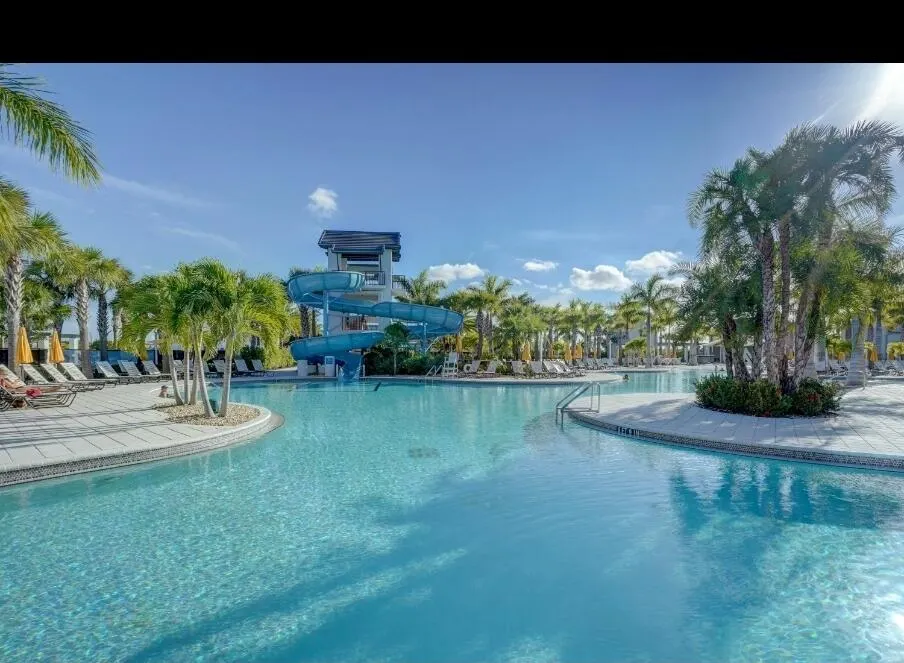 5243 Rivo Alto Circle