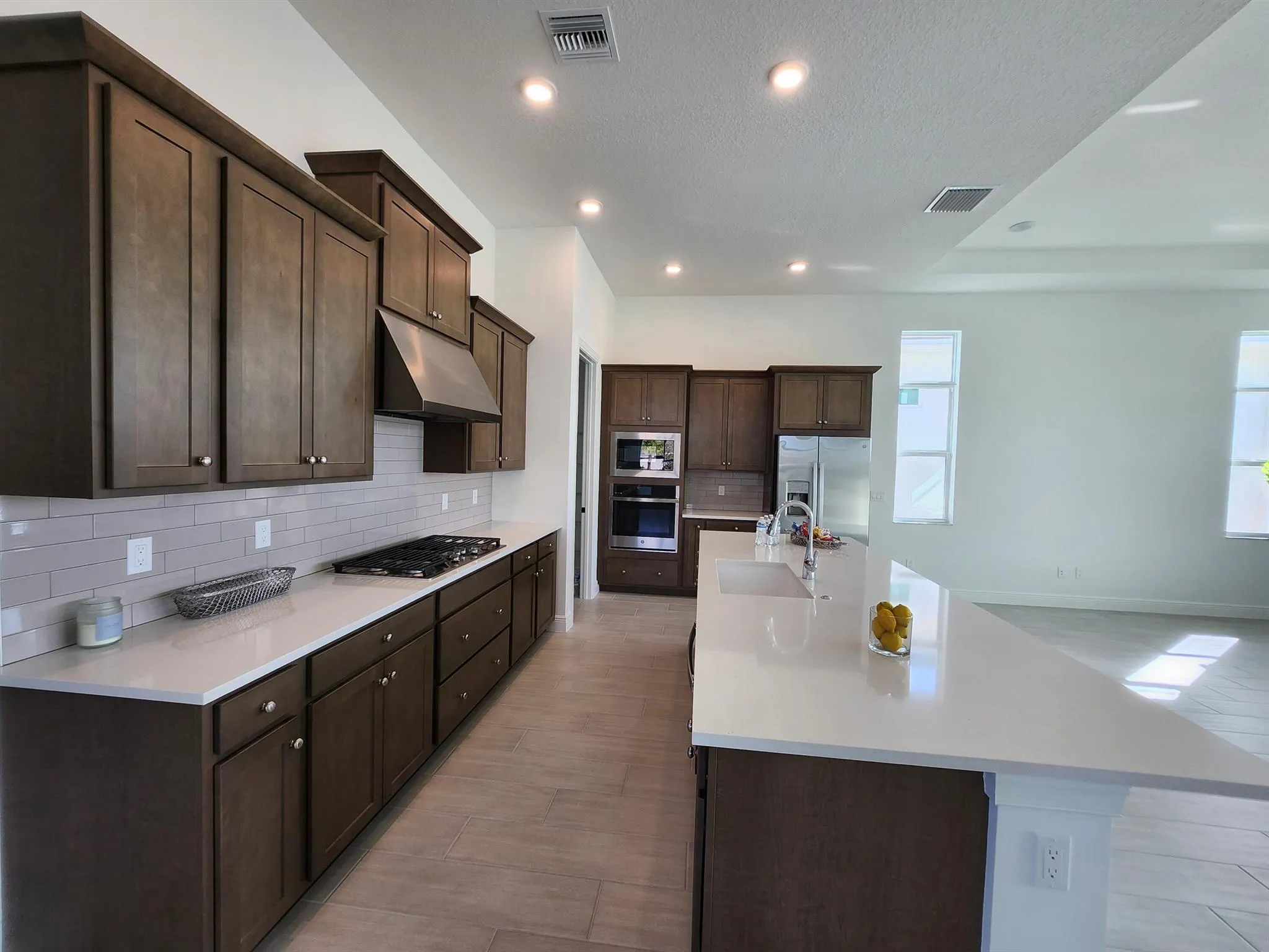 5243 Rivo Alto Circle