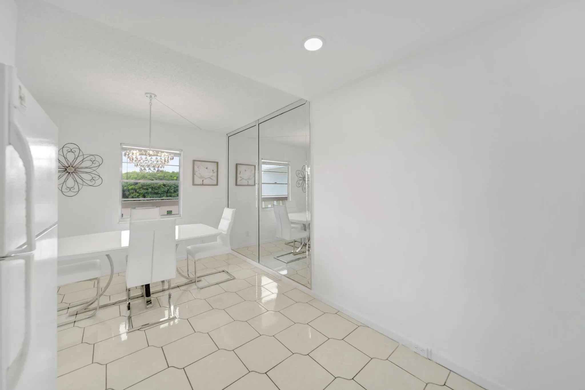4039 Rexford, #C