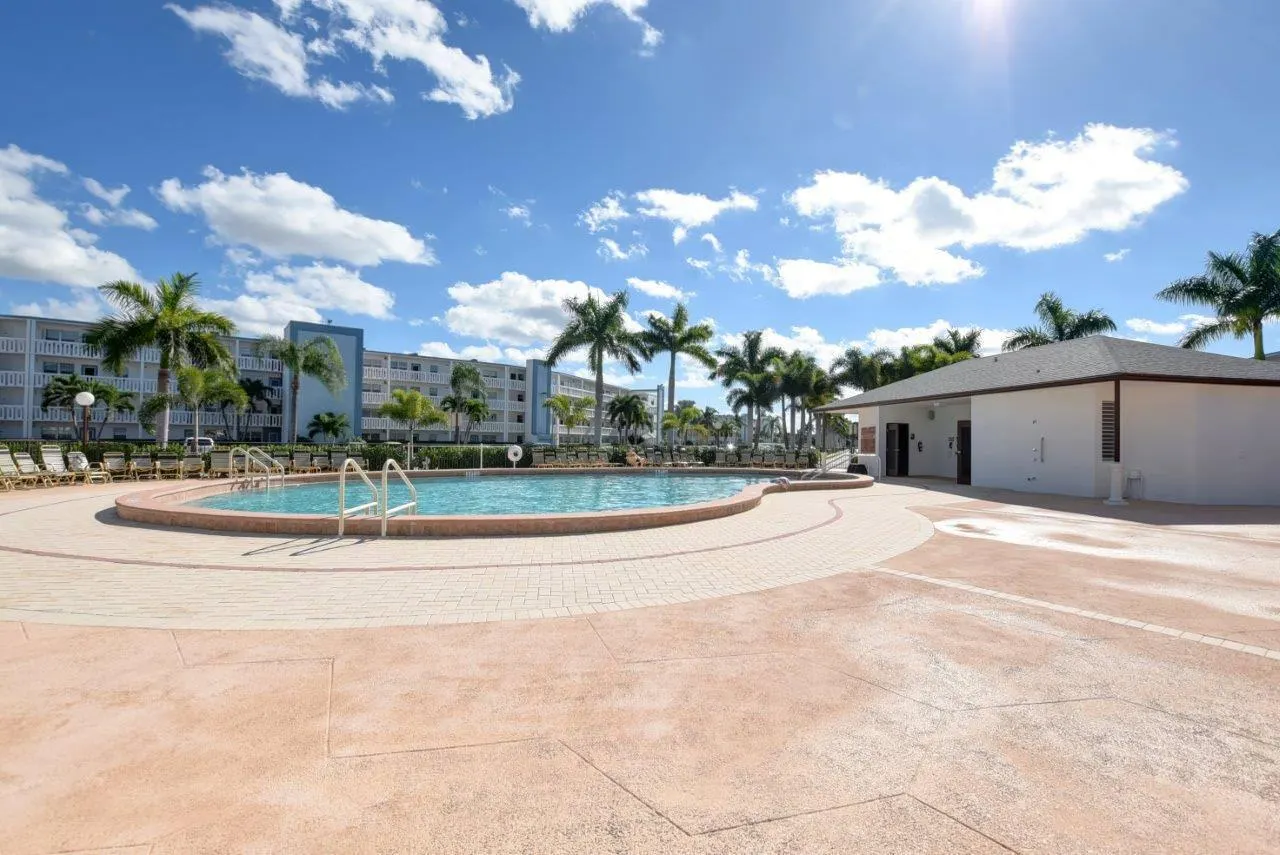 4039 Rexford, #C