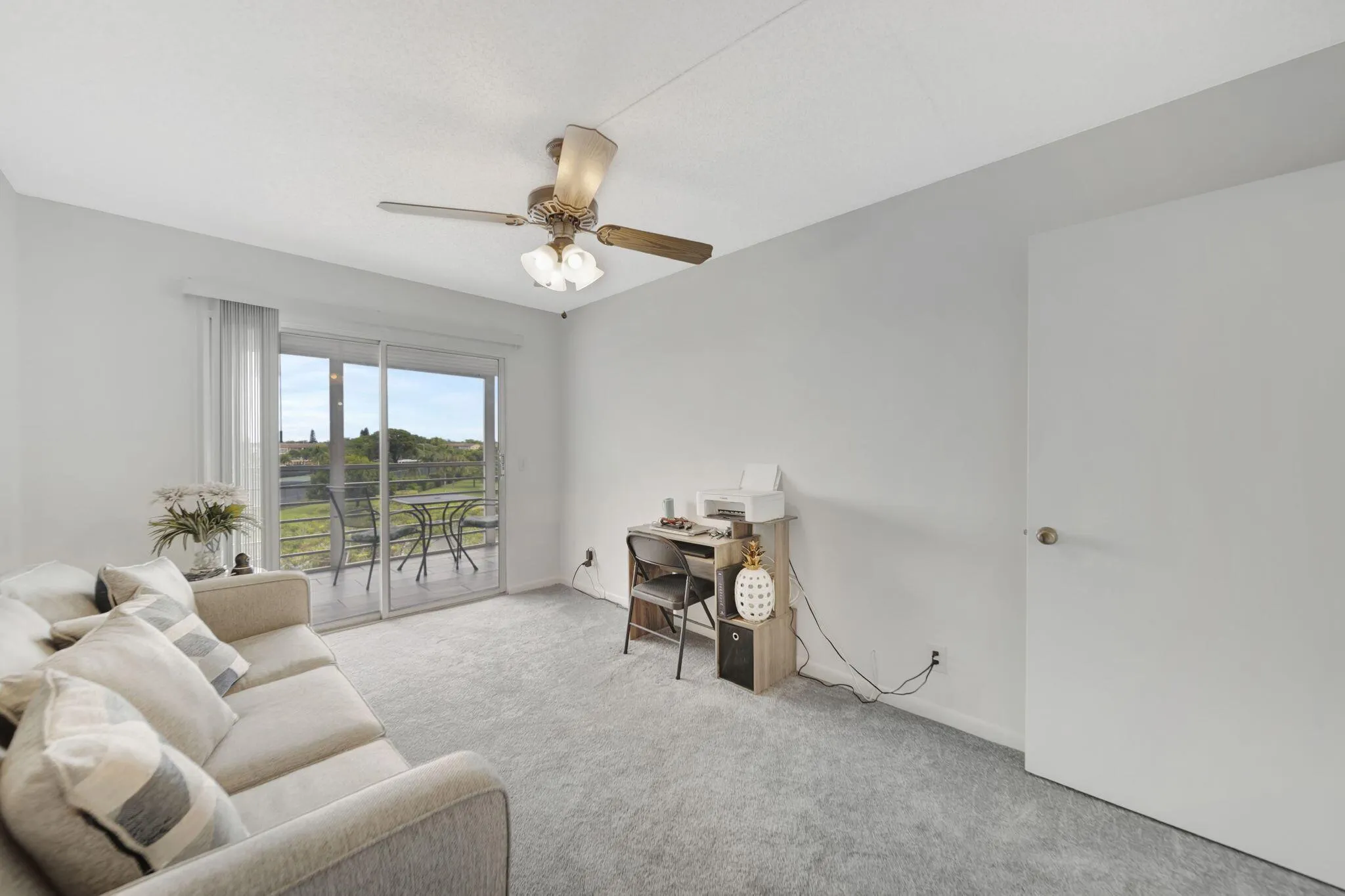4039 Rexford, #C