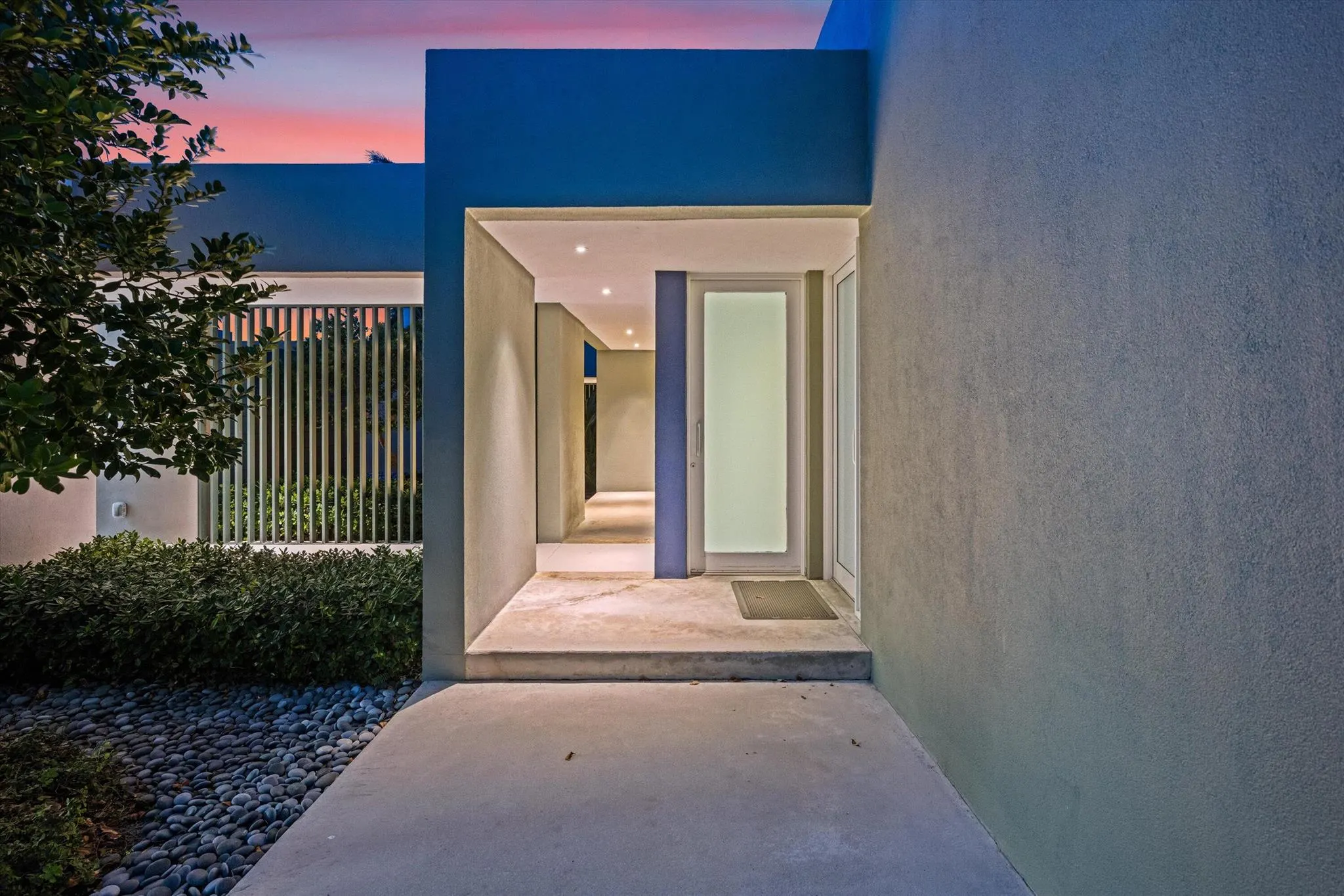 1924 NW Shore Terrace