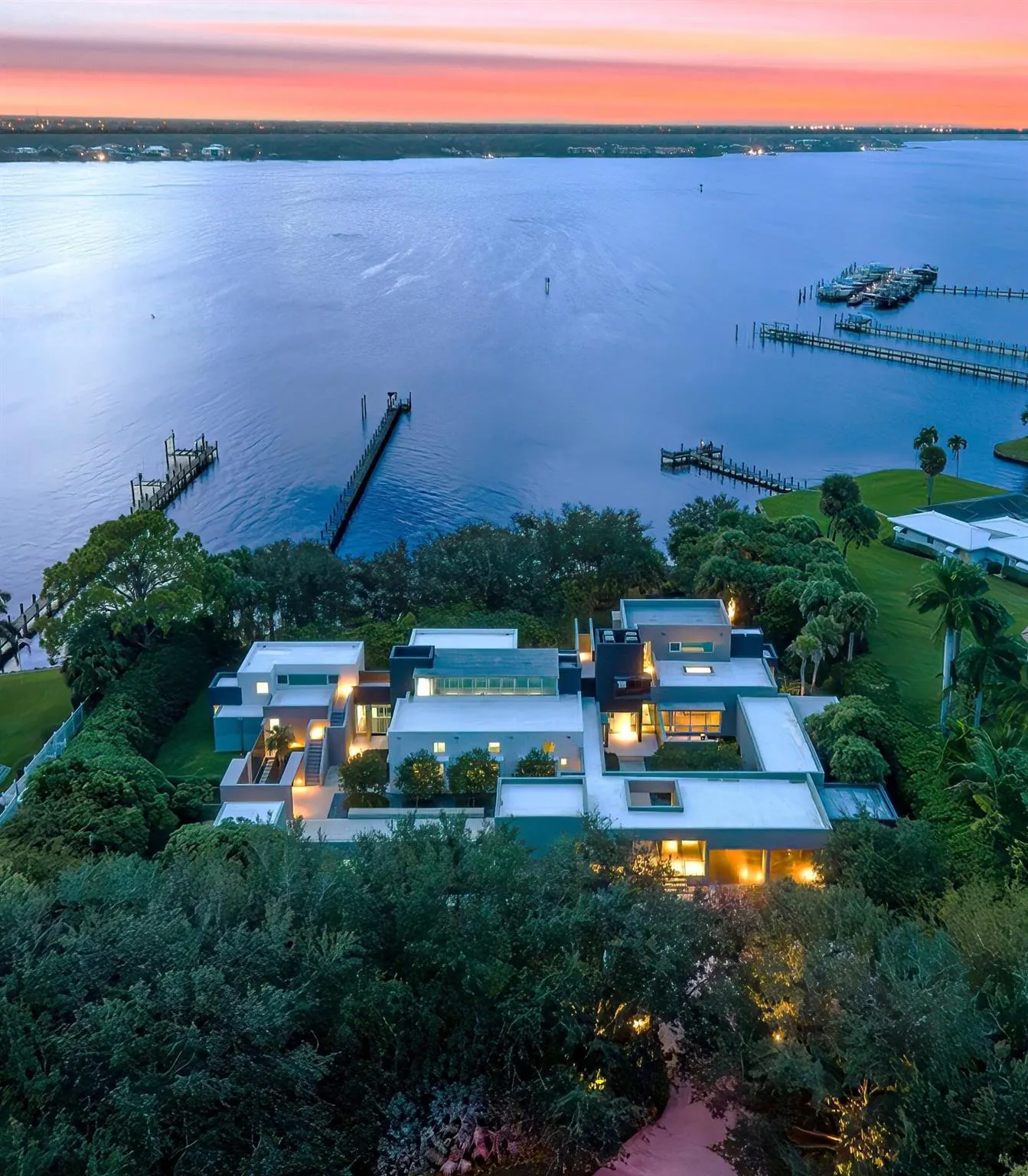 1924 NW Shore Terrace