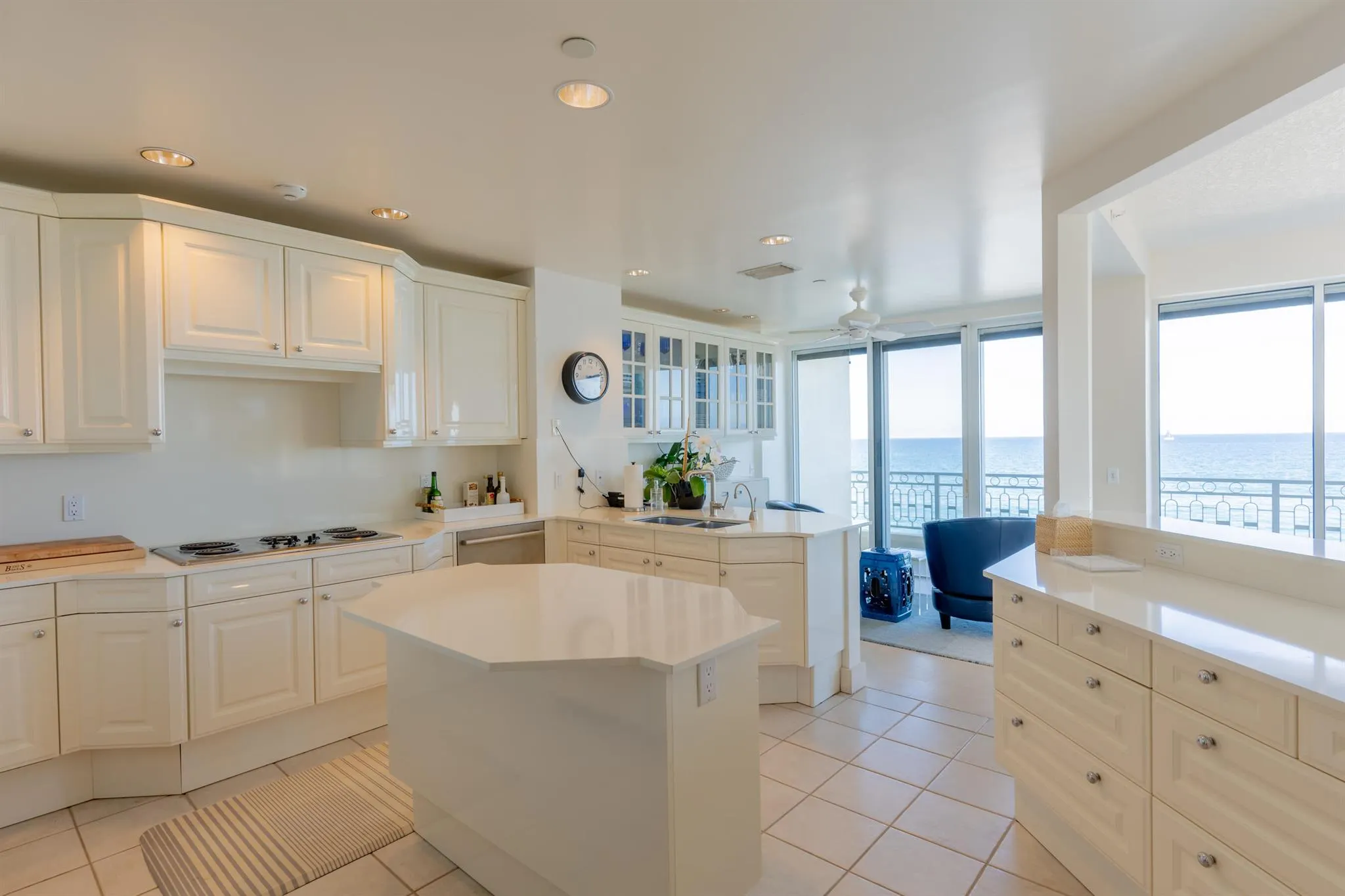 19950 Beach Road, #4s