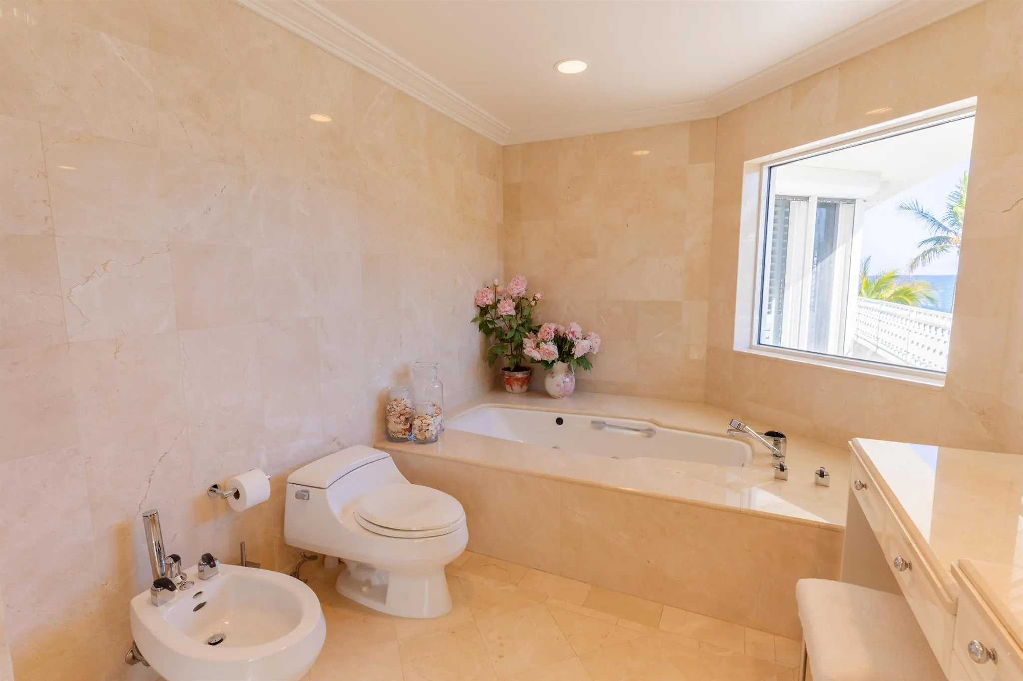 19950 Beach Road, #4s
