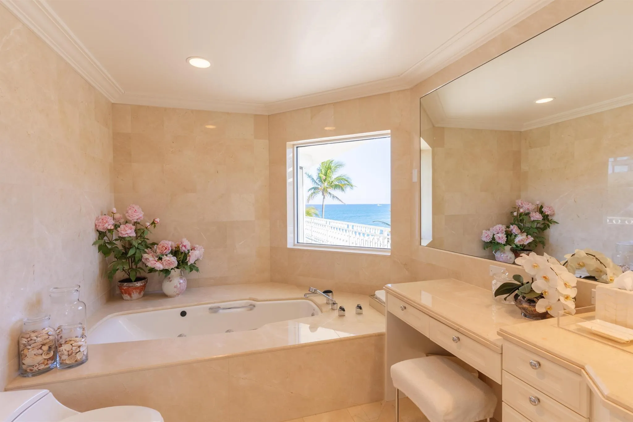 19950 Beach Road, #4s