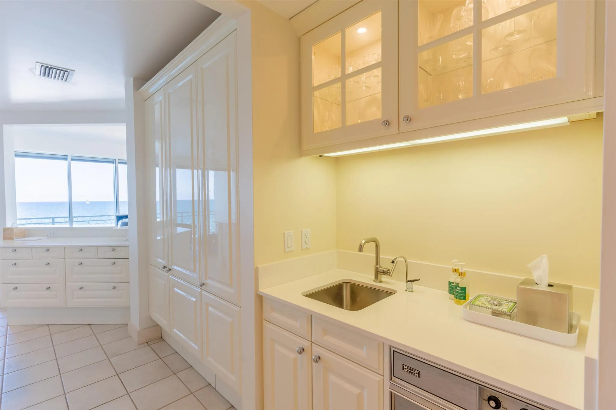 19950 Beach Road, #4s