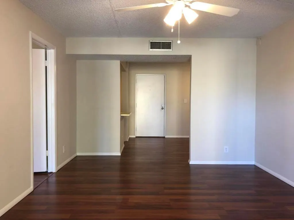 460 NW 20th Street, #2070