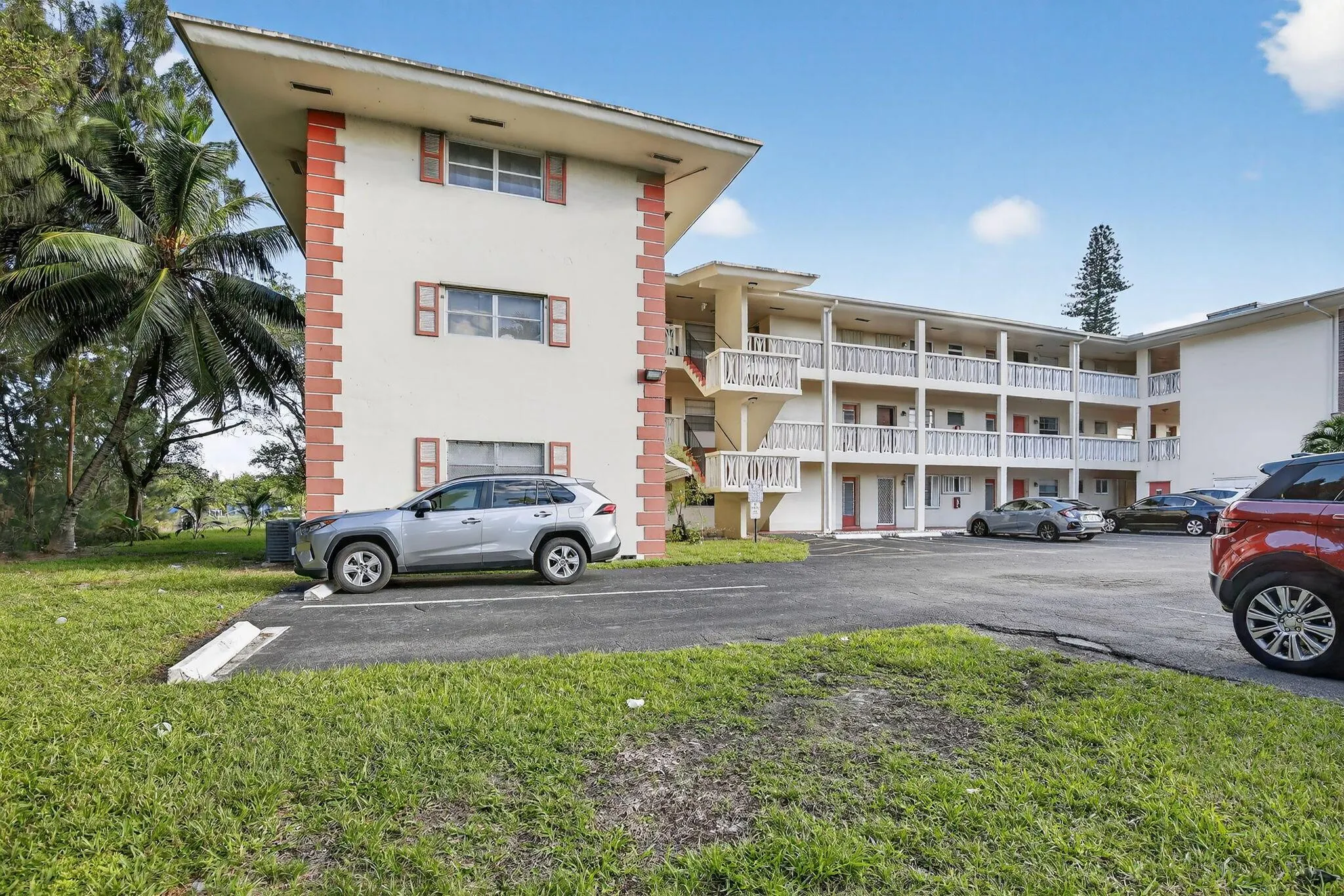 4770 NW 10th Court, #104