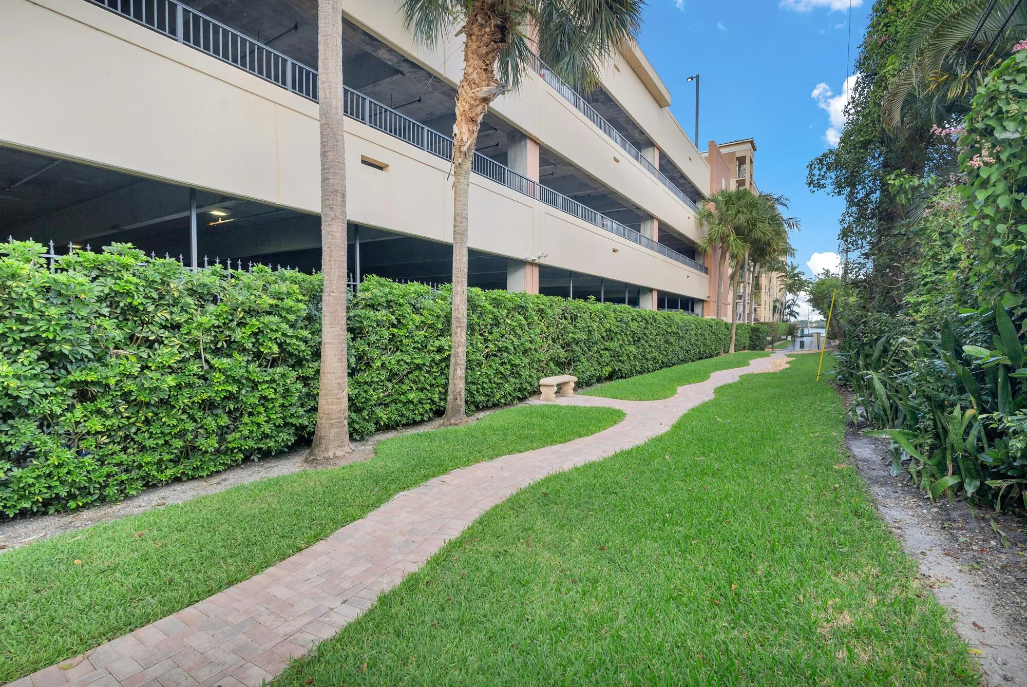 1805 N Flagler Drive, #103
