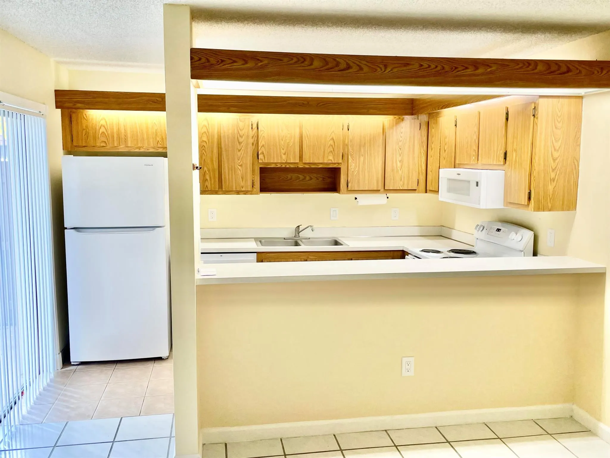 825 Center Street, #7c