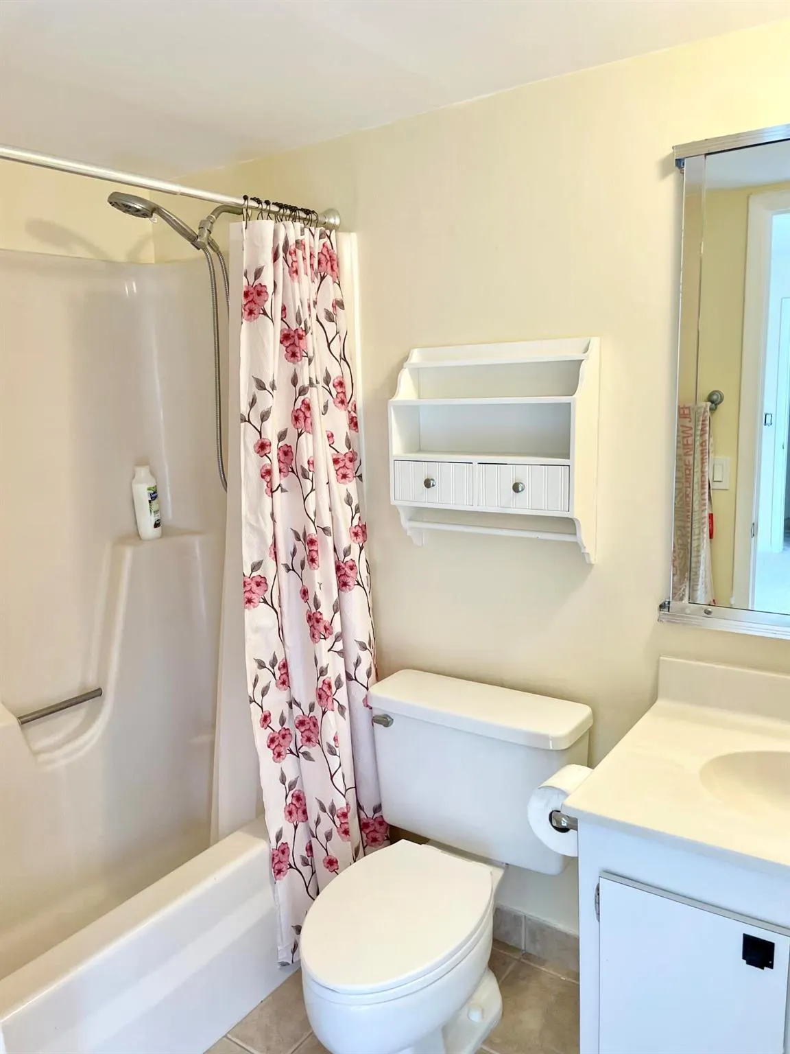 825 Center Street, #7c
