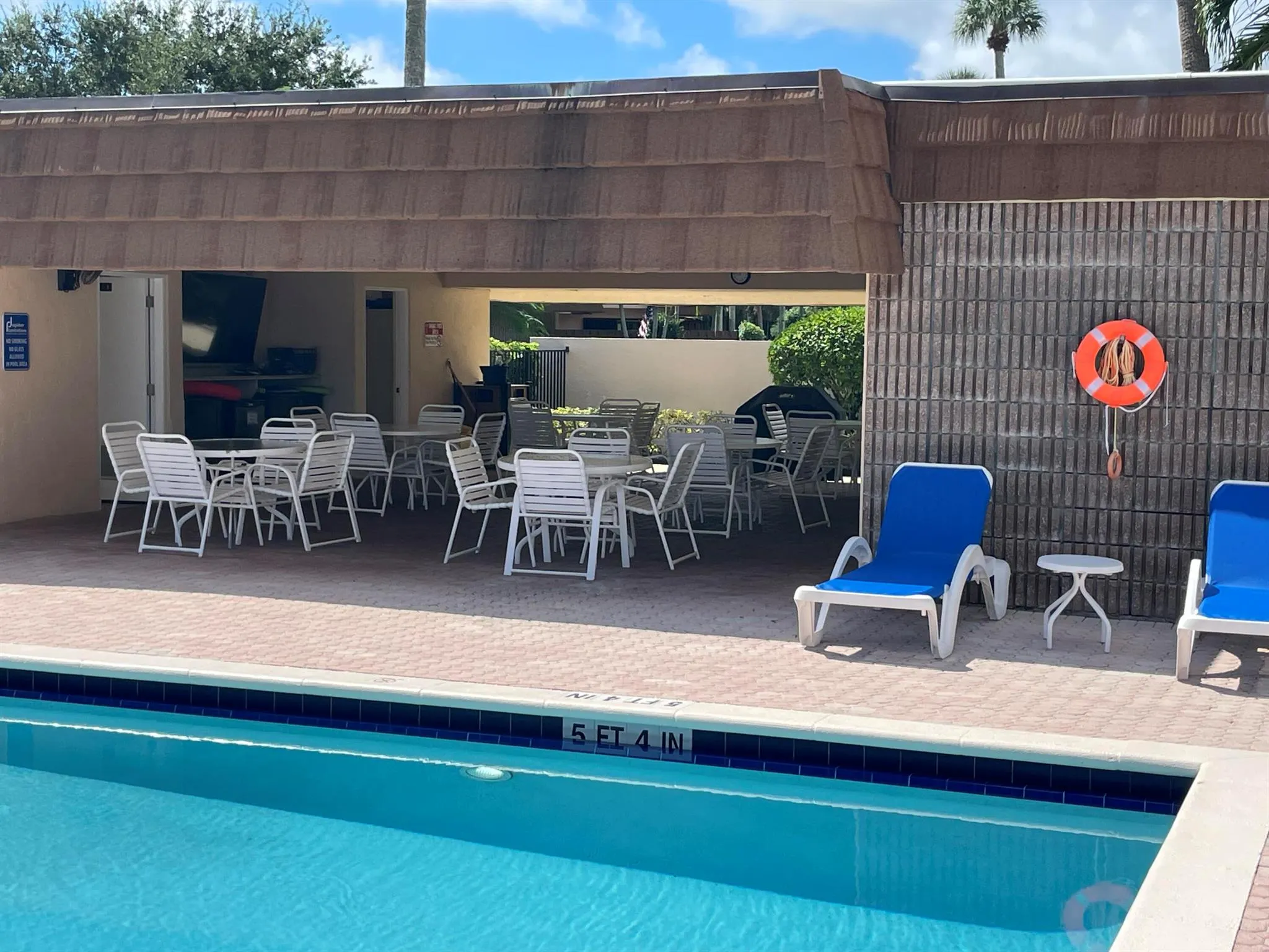 825 Center Street, #7c
