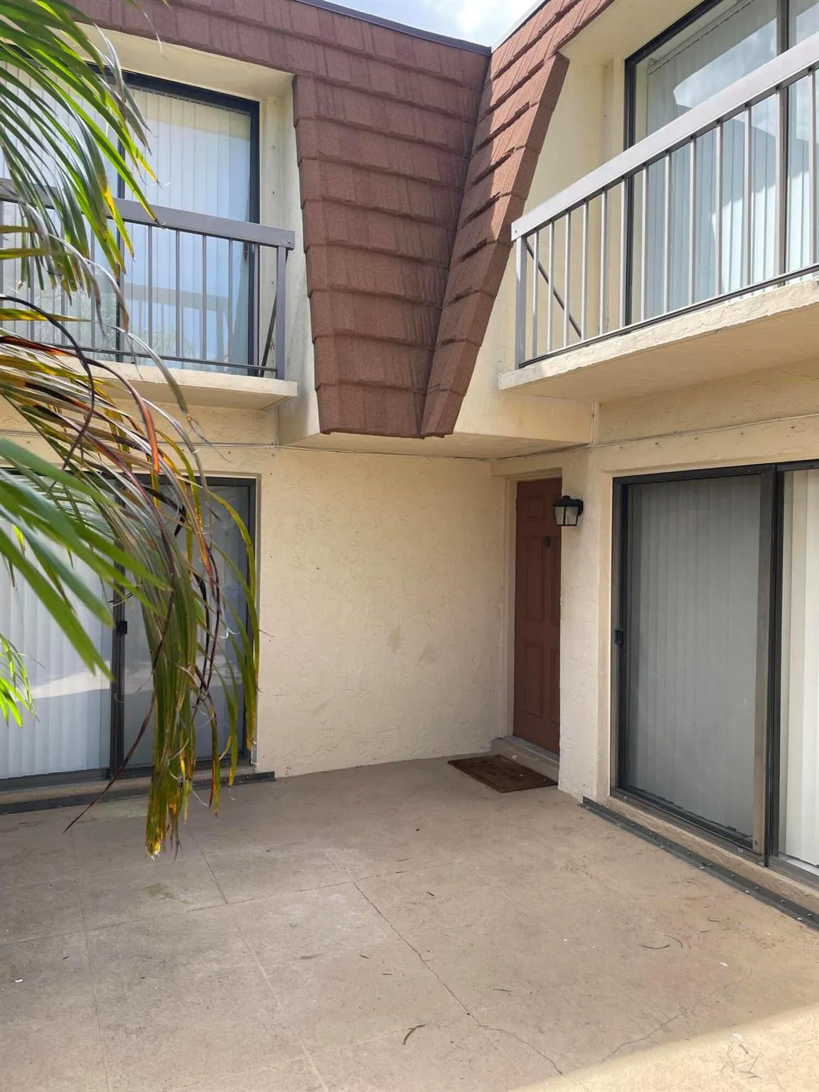 825 Center Street, #7c