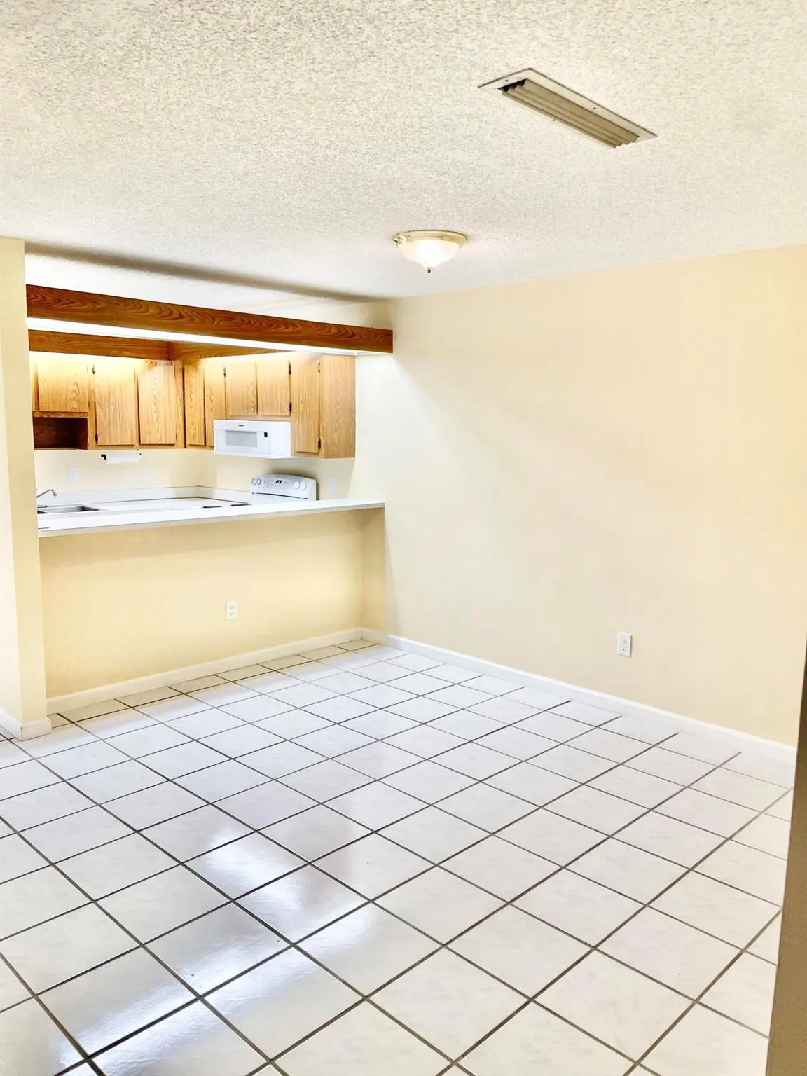 825 Center Street, #7c