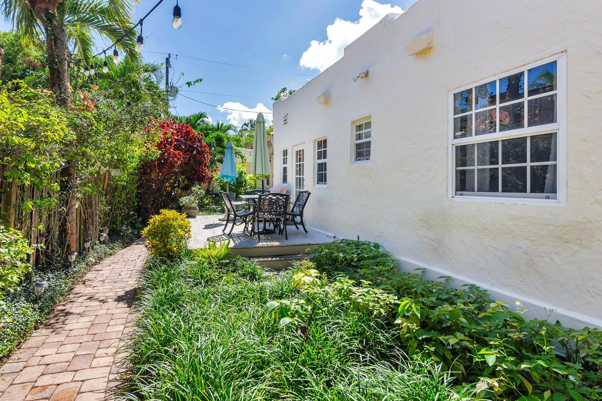714 Sunset Road