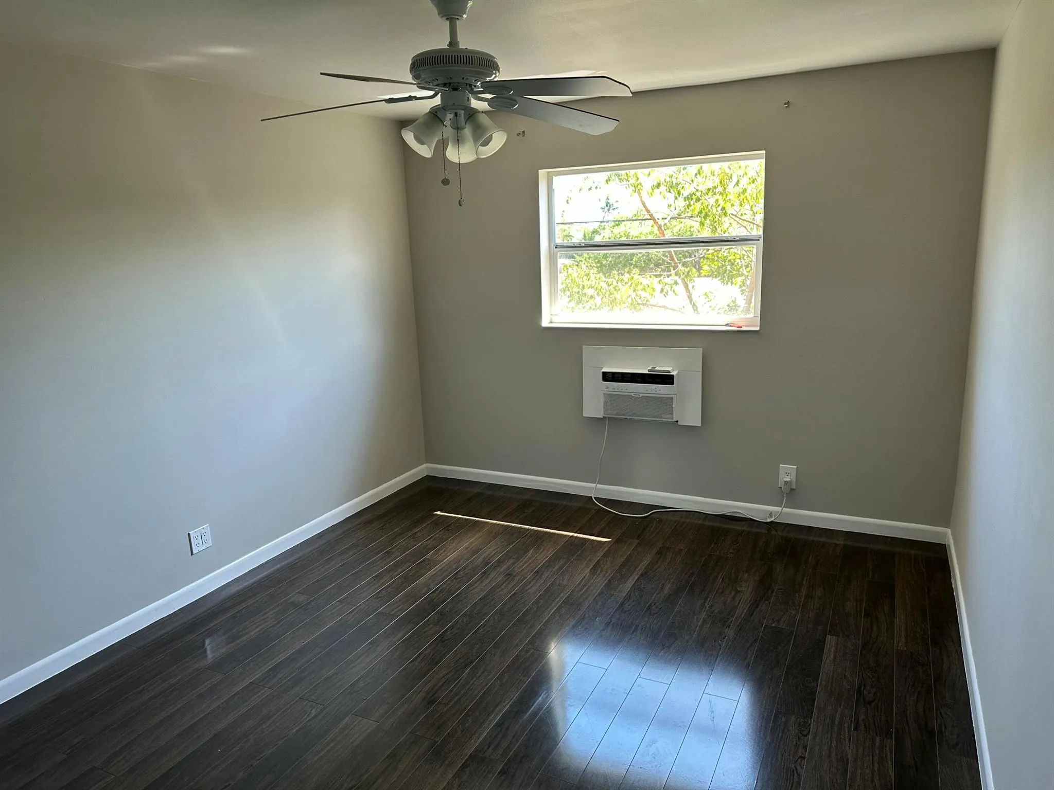 1480 E Sample Road, #207