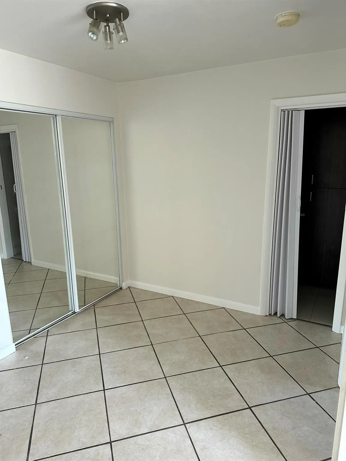 1480 E Sample Road, #207