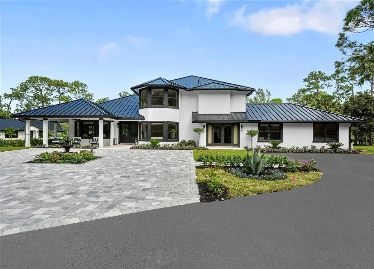 13849 Deer Creek Drive