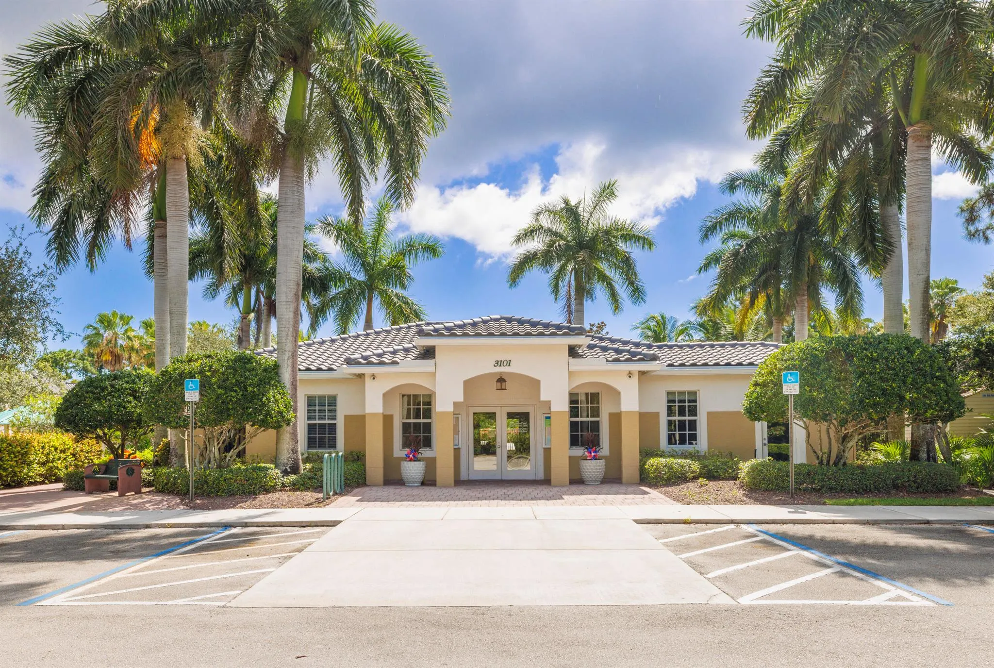 3151 Lexington Lakes Drive SE, #202