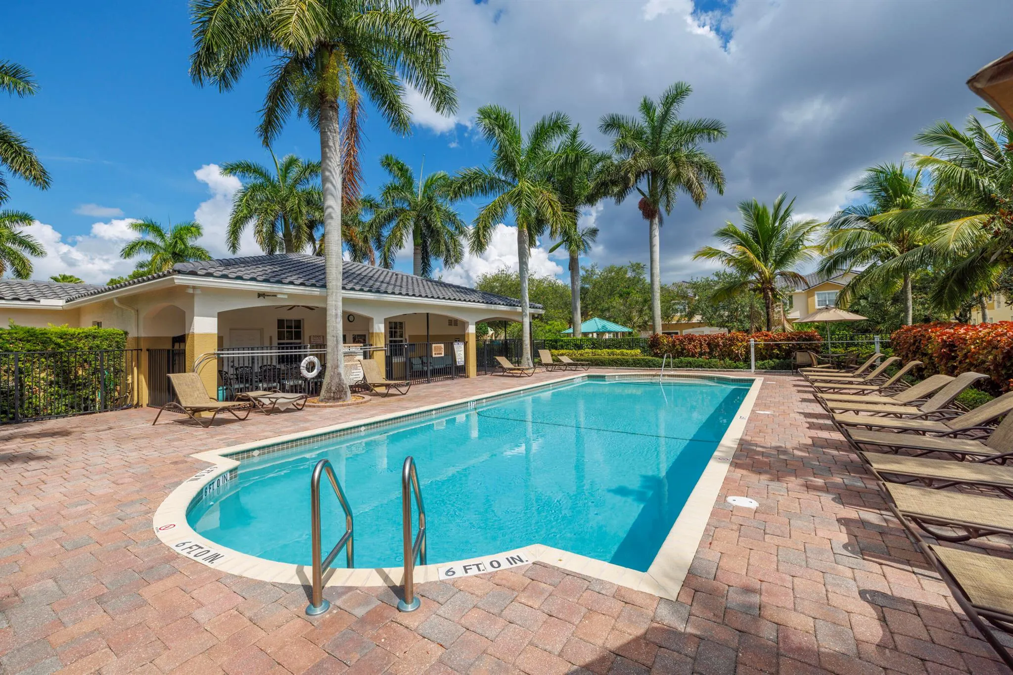 3151 Lexington Lakes Drive SE, #202