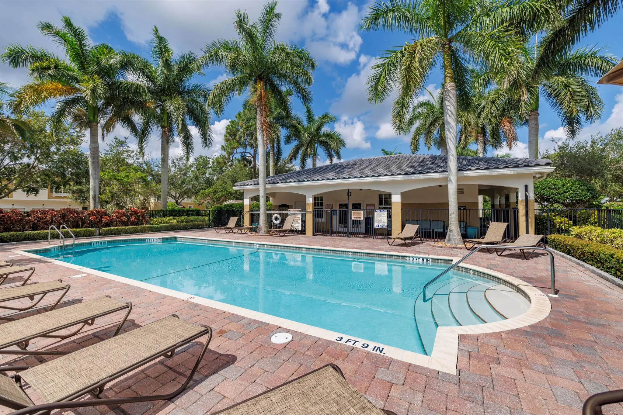 3151 Lexington Lakes Drive SE, #202
