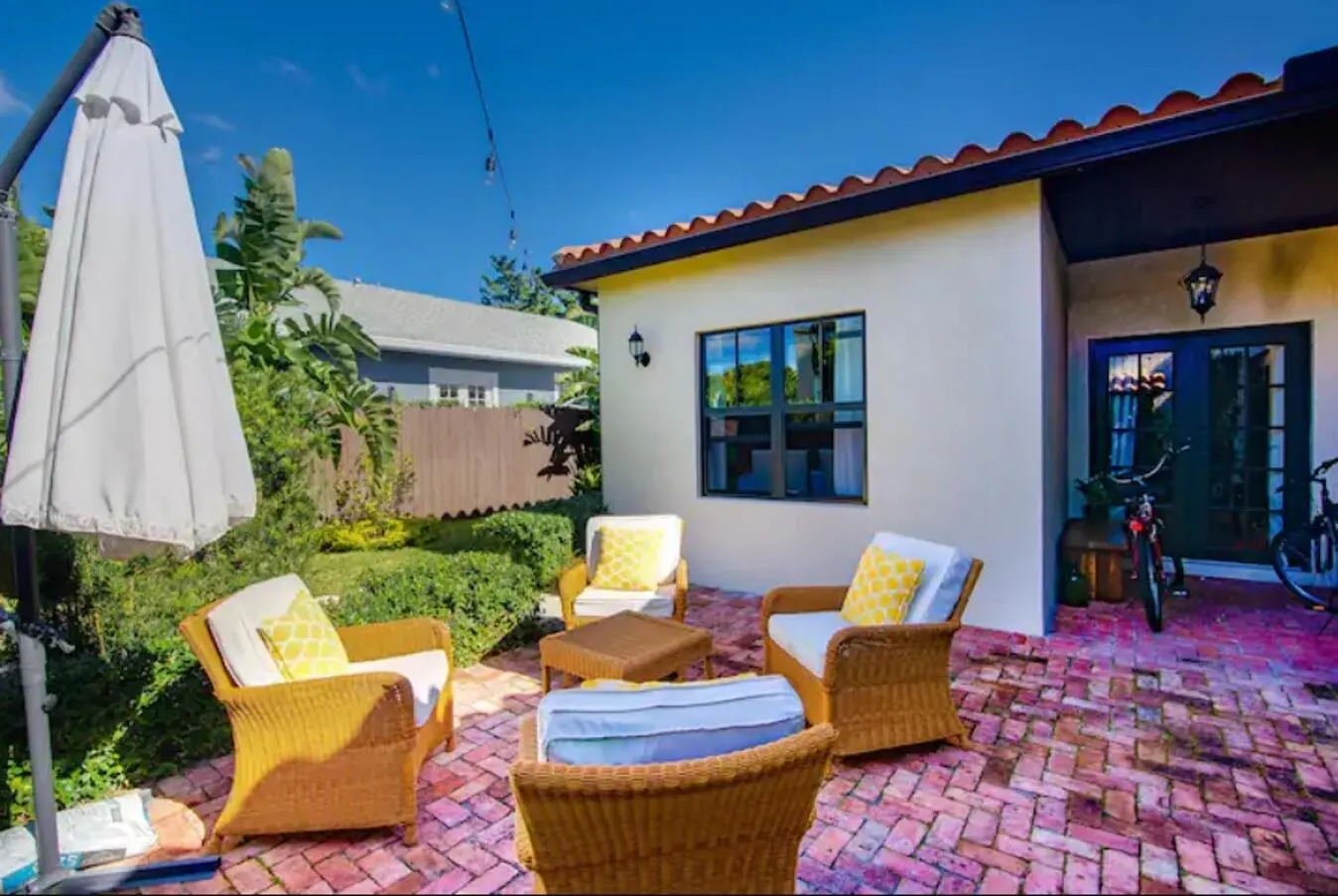 3505 Poinsettia Avenue