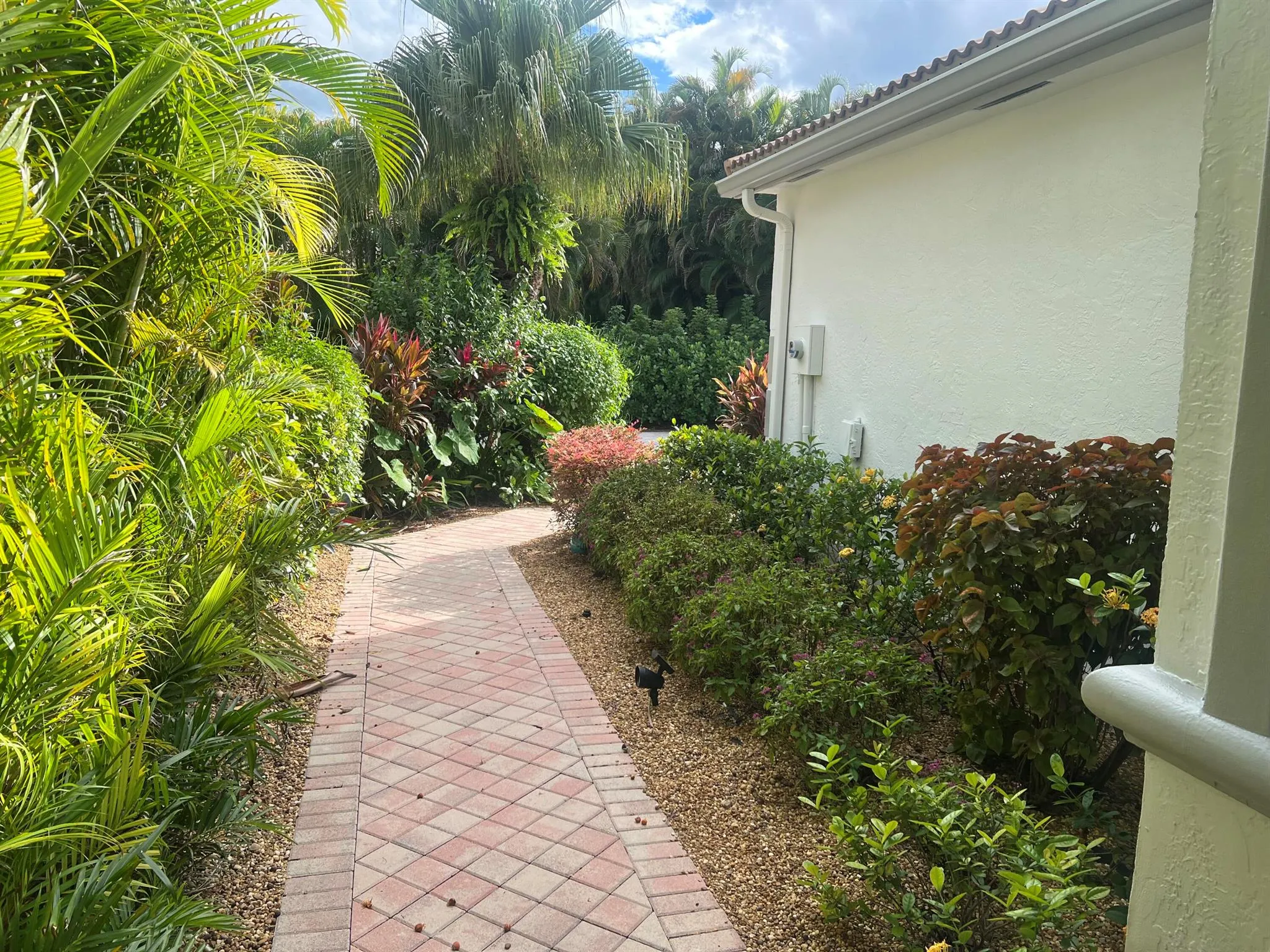 4638 Carlton Golf Drive
