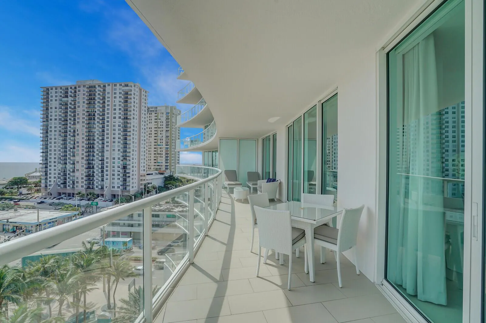 1 N Ocean Boulevard, #702
