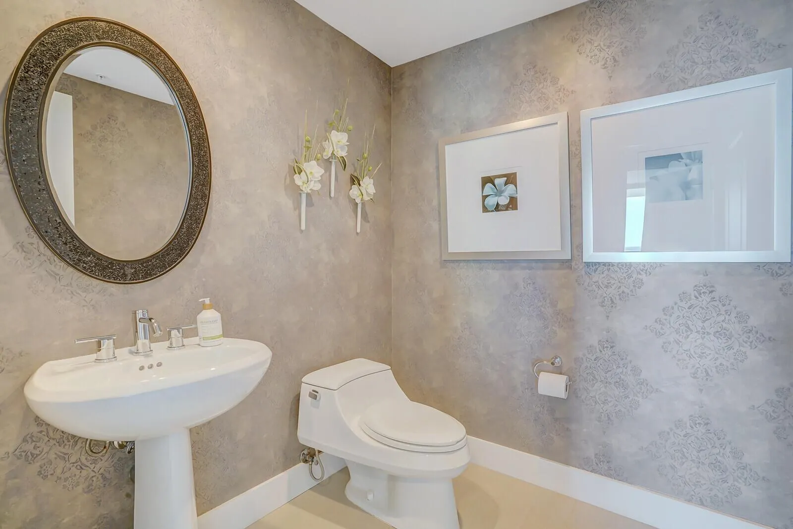 1 N Ocean Boulevard, #702
